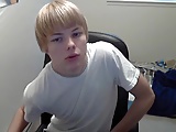 Sweet Twink Boy on Cam